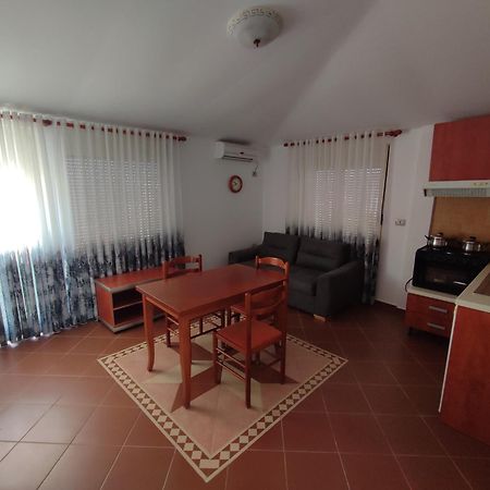Summer Gate Apartment Sarandë 외부 사진