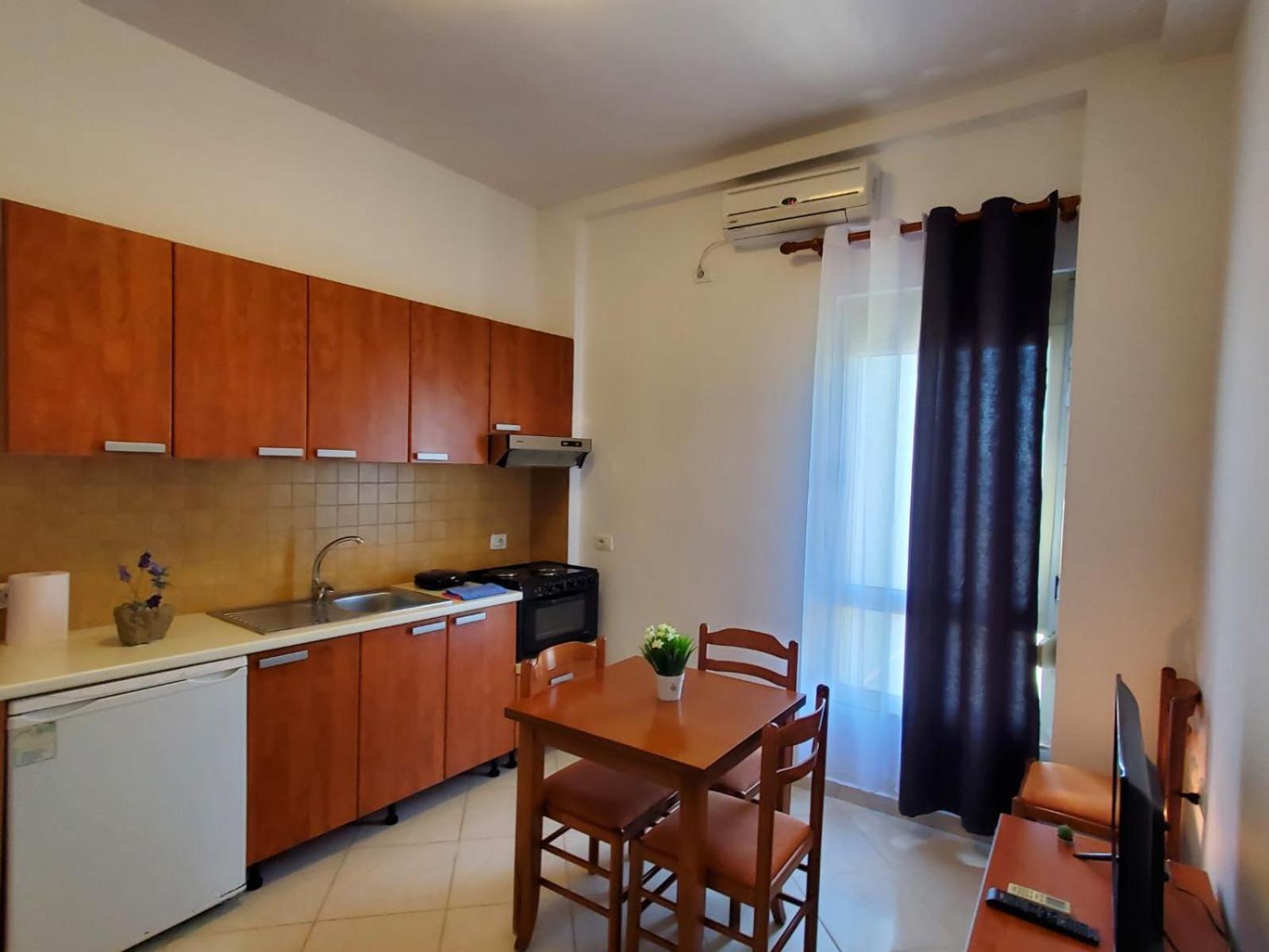 Summer Gate Apartment Sarandë 외부 사진